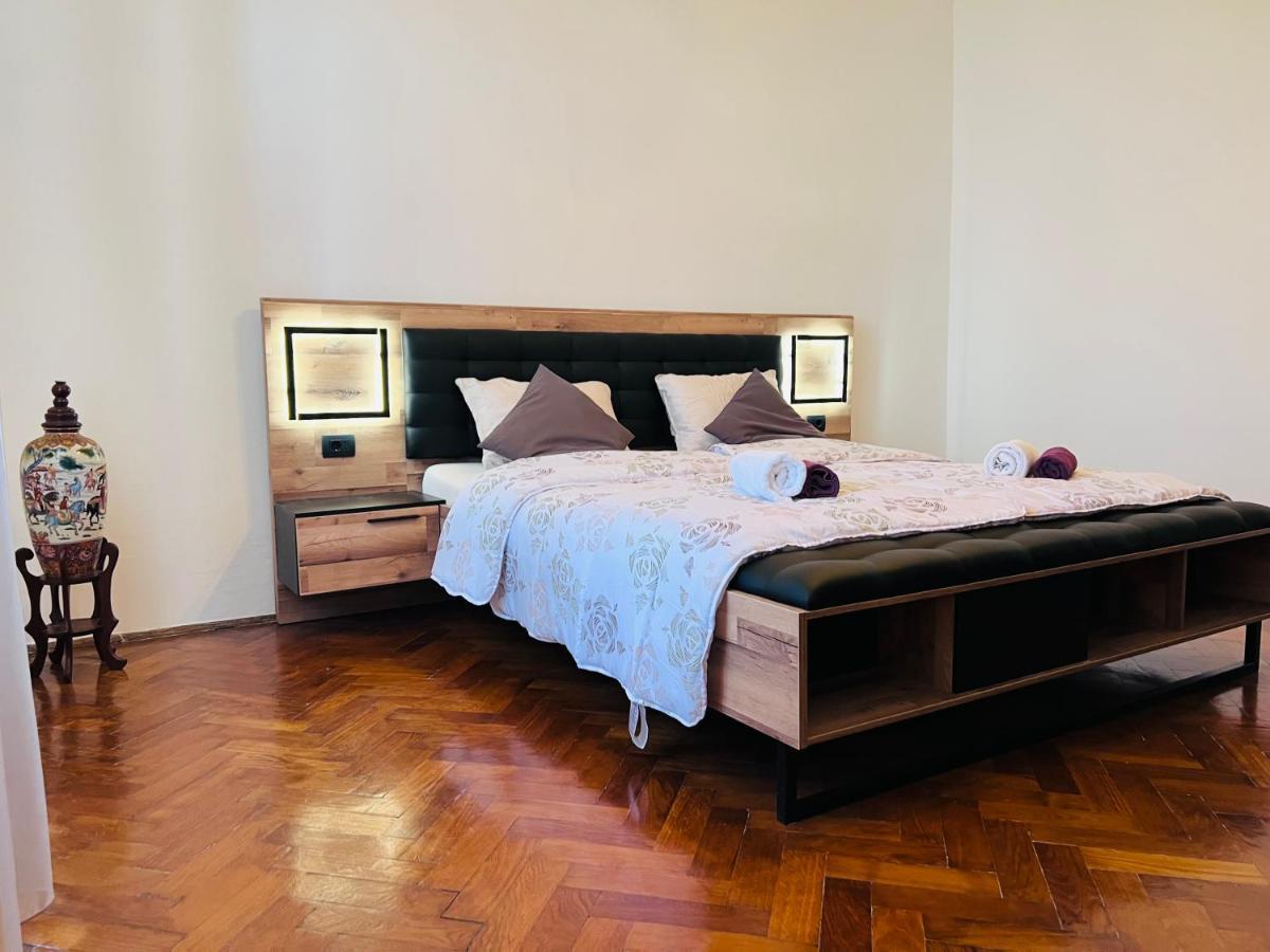 Apartment For Special Getaway Rose พูลา ภายนอก รูปภาพ